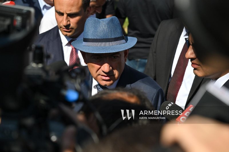 Премьер-министр Армении Никол Пашинян после голосования на парламентских выборах в Спитаке
