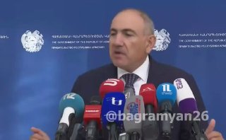 Никол Пашинян выступает с заявлением о железных дорогах Армении, Спитак
