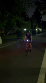 Никол Пашинян на велосипеде во время отпуска