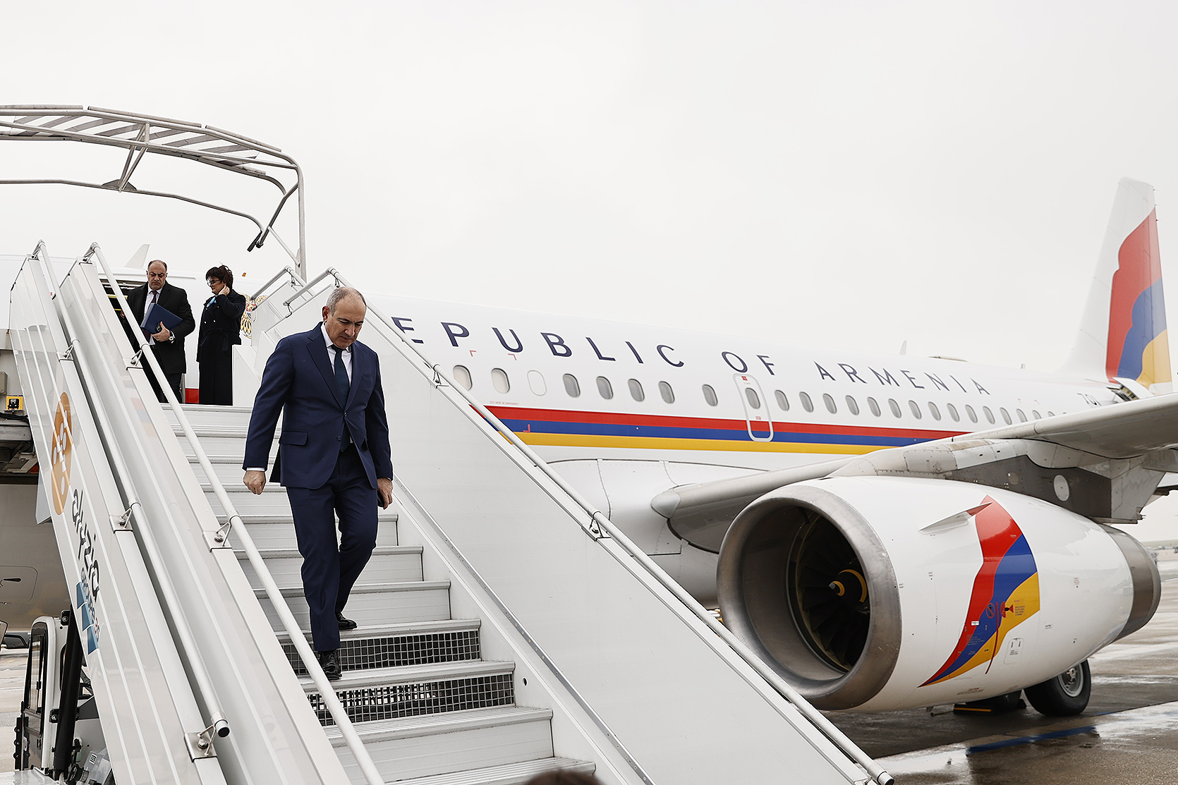 Никол Пашинян перед вылетом в Россию, рабочий визит