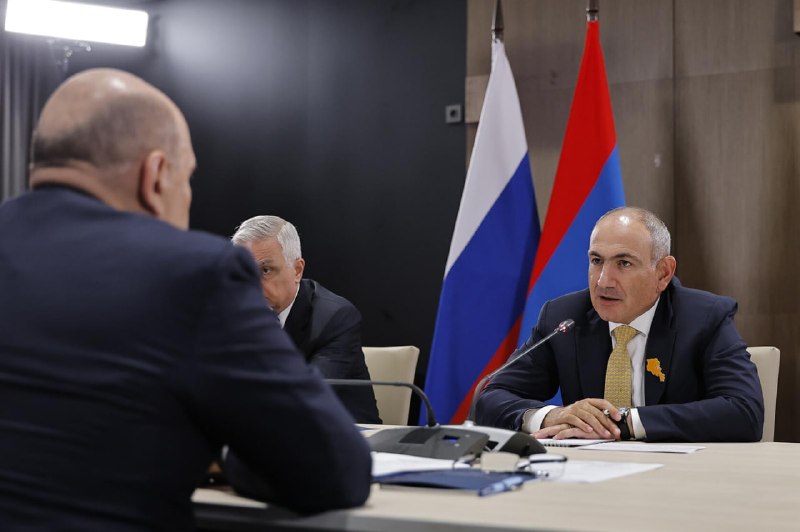 Никол Пашинян на брифинге в правительстве Армении, Ереван