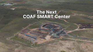 Строительство второго SMART-центра COAF в Армавире, бетонный фундамент и солнечные панели