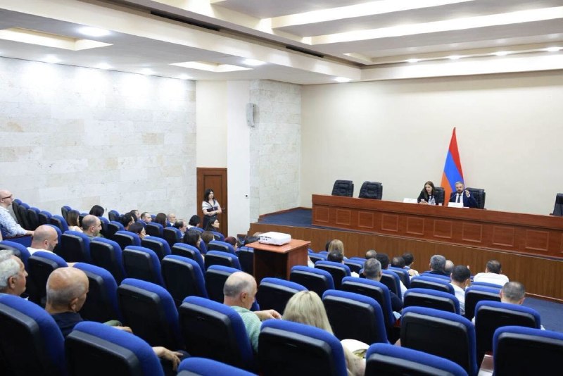 Встреча министра экономики Геворга Папояна с экспортерами в Ереване, Лори