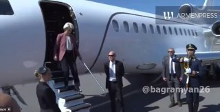 Визит главы Еврокомиссии Урсулы фон дер Ляйен в Ереван, встреча в аэропорту Звартноц