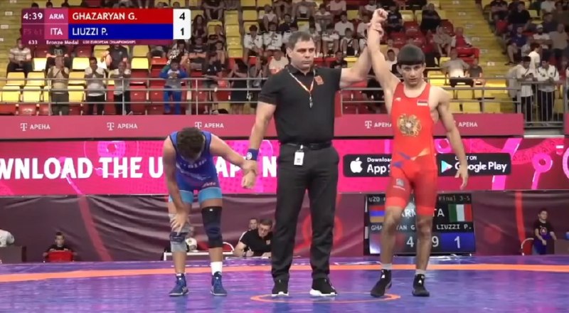 Гагик Казарян на пьедестале чемпионата Европы U-20 в Скопье