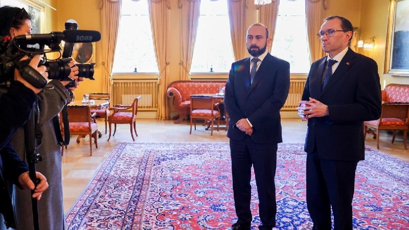 Эспен Барт Эйде, министр иностранных дел Норвегии, поздравил Пашиняна с победой на выборах в Спитаке